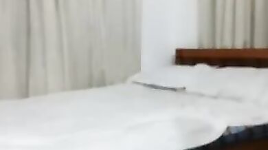 Surat couple ki hotel me lambi chudai