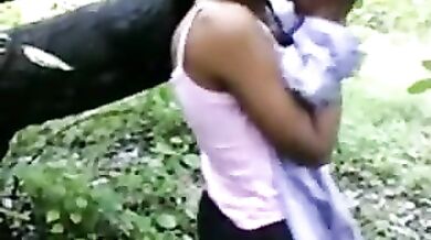 Jungle me randi ko chodne ka maza