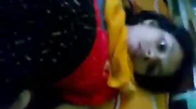 Desi girl ko bhai ke dost ne choda