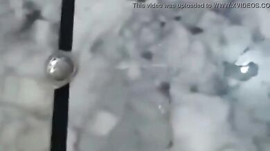 Cuckold husband ne chudi hui biwi par muth mari