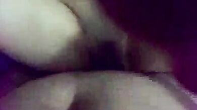 TV par movie laga ke chut chudwai