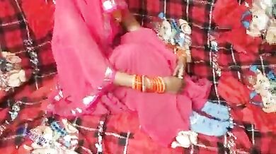 Thakurain chudti he paise de ke