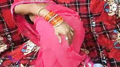 Thakurain chudti he paise de ke