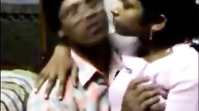 Boobs chusna he tera meri rani!