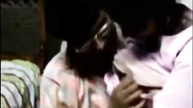 Boobs chusna he tera meri rani!