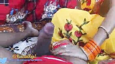 Rani ki pyasi chut ki khujli mitai