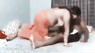 Full chudakkad bhabhi aur nokar ki homemade chudai