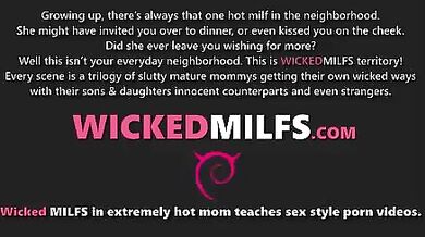 Office me boss, budhi aunty aur jawan secretary ka threesome