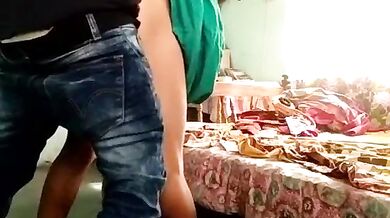 Dehati kamwali aunty ki chut mari