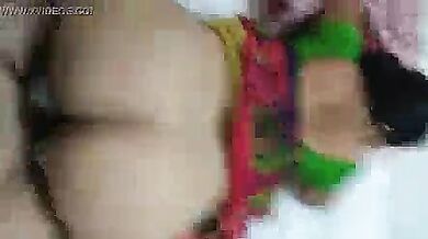 Mausi ki chudai saree utha ke