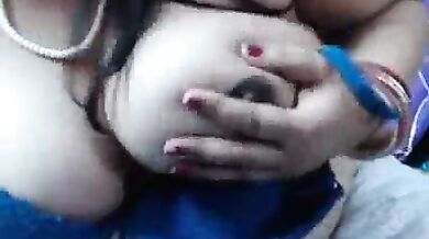 Big boobs Indian aunty ka hot sex chat