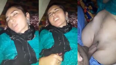 Village sexy bhabhi ki gori chikni chut ko choda