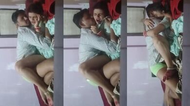 Horny young bhabhi loud moan k sath li hard chudai ka maja